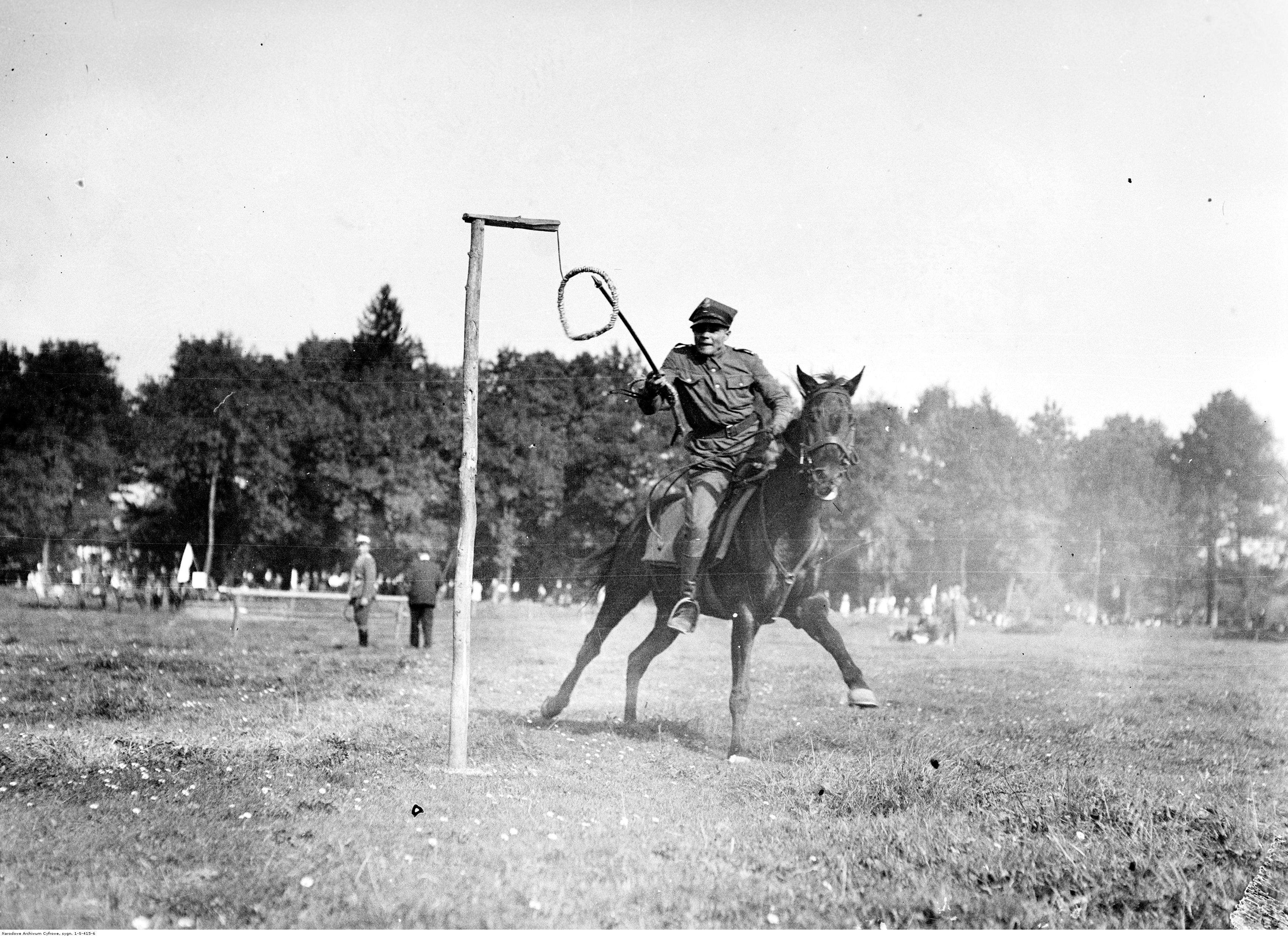 German cavalry patrol in gas masks and carrying lances, 1918 - Rare  Historical Photos