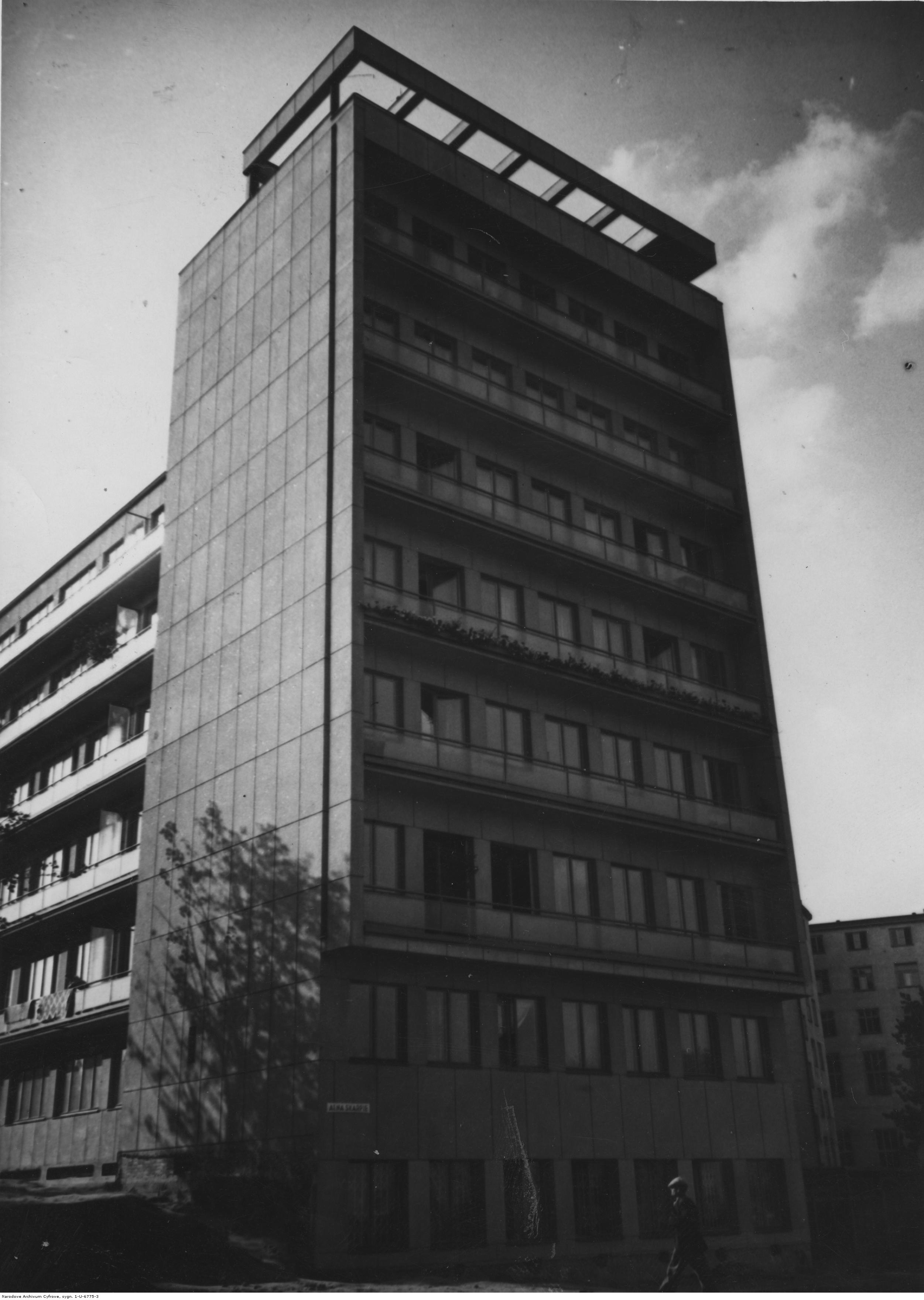 Poland In The Interbellum (1918-39) - Skyscrapercity