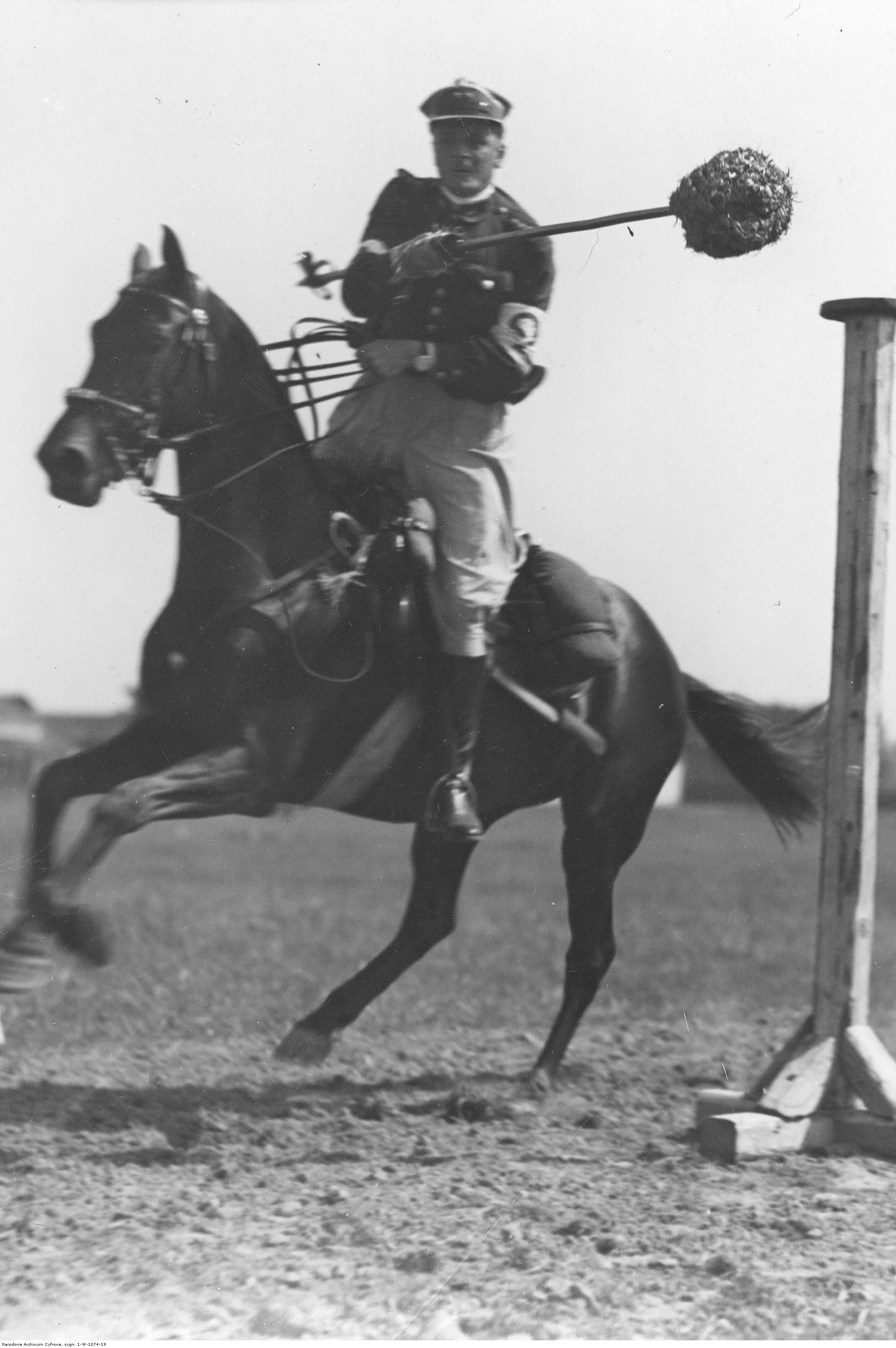 German cavalry patrol in gas masks and carrying lances, 1918 - Rare  Historical Photos